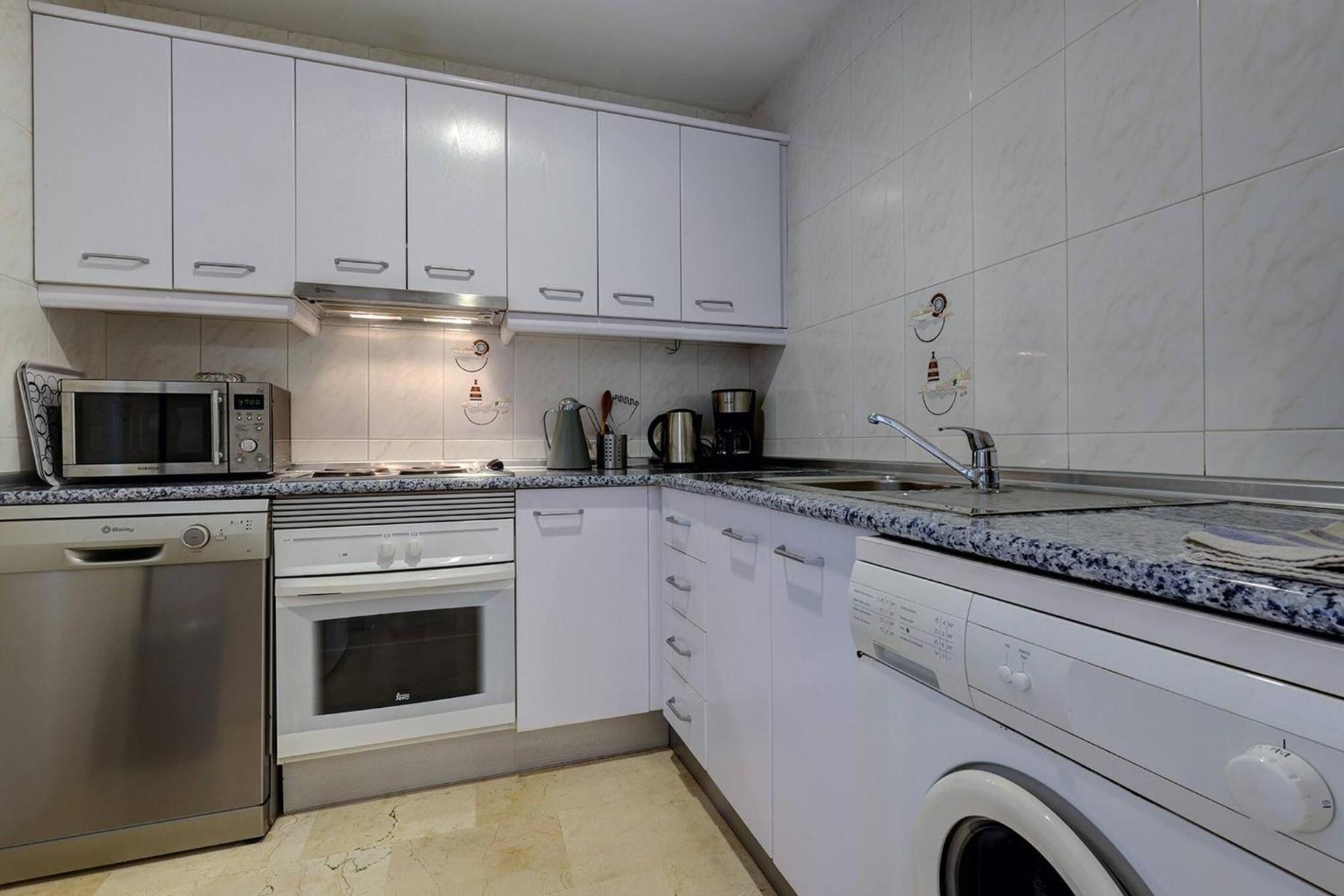 053 - Two Bed Mijas Golf Apartment In Popular Matchroom Golf Club Фуенхірола Екстер'єр фото