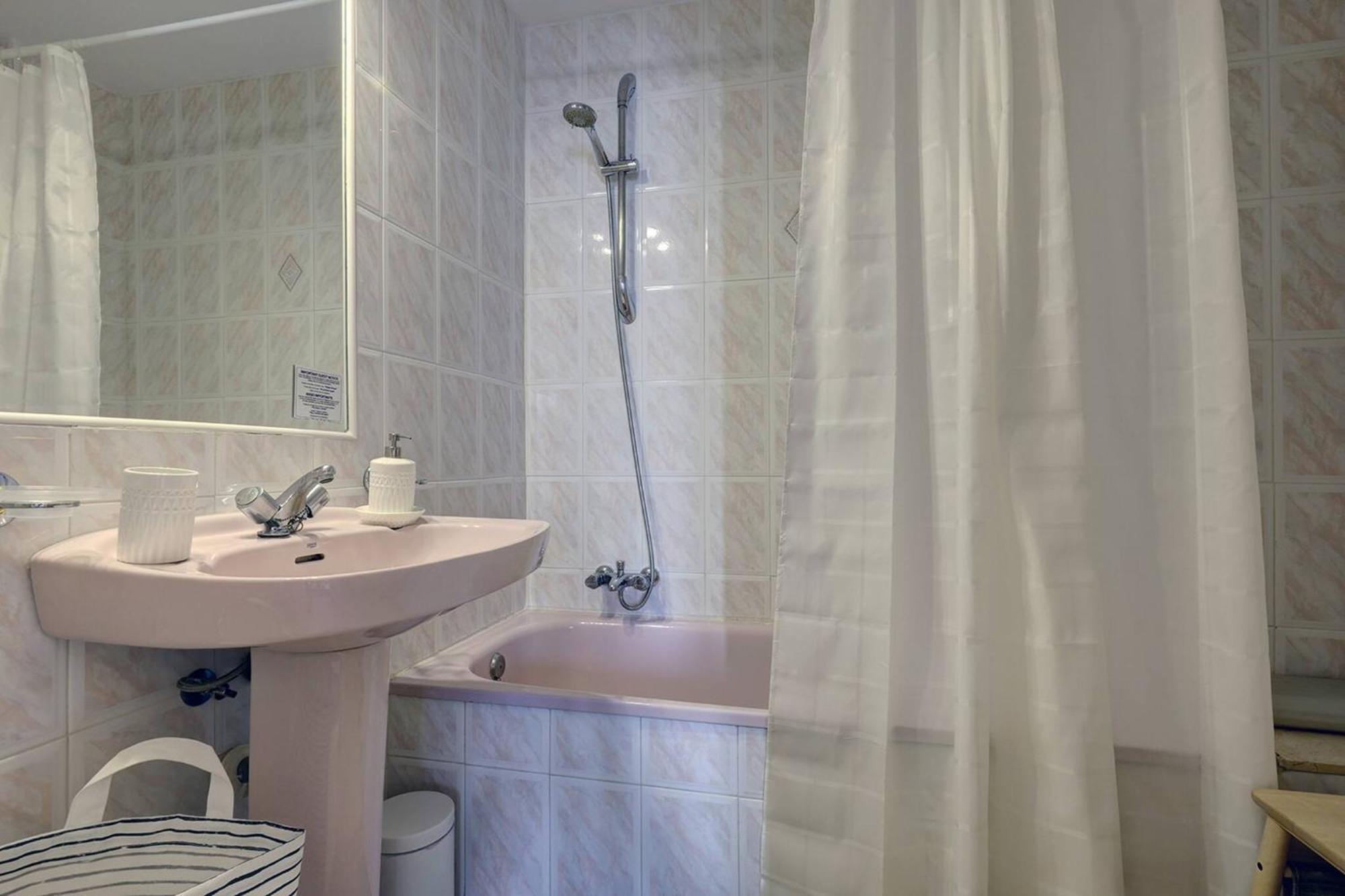 053 - Two Bed Mijas Golf Apartment In Popular Matchroom Golf Club Фуенхірола Екстер'єр фото